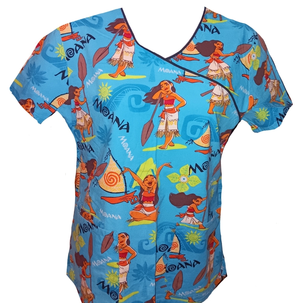 💵 Moana Scrub Top by Disney